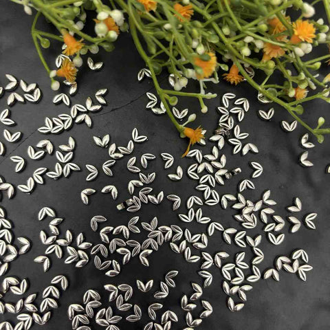 V Charm silver - 10 pcs