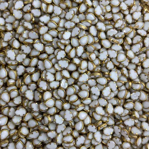 White Drop Mat Stones