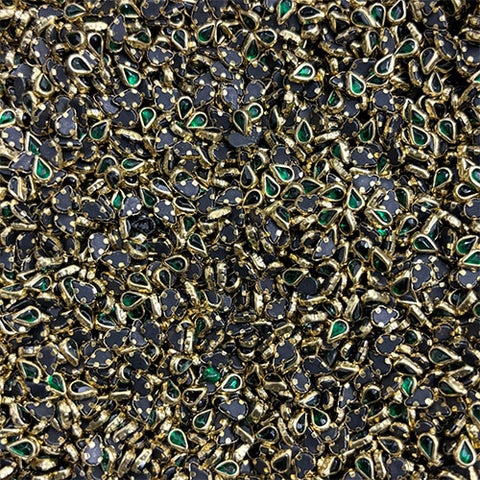 Dark Green Thilagam Glossy Stones