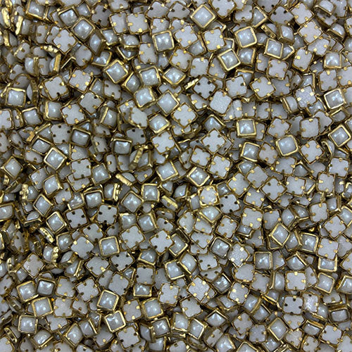 Ceramic Pearl 4 x 4 Square