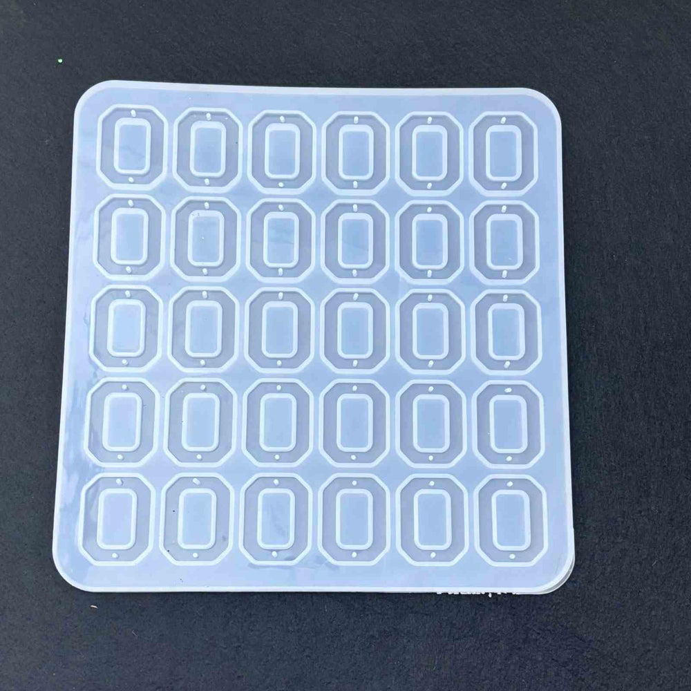 28 in 1 Oval Mold - 1 Piece