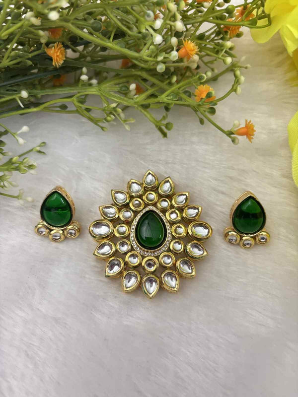 Dark Green pendant and Earrings - 1 set