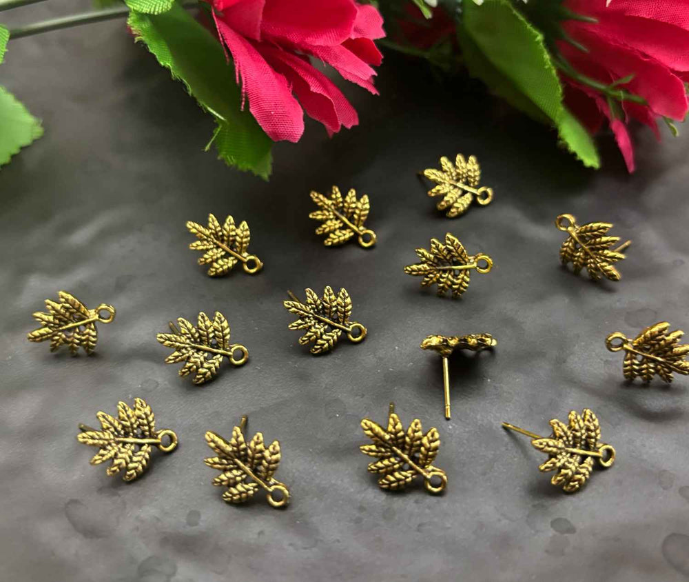 Metal Stud Base Gold D7 - 1 Pair
