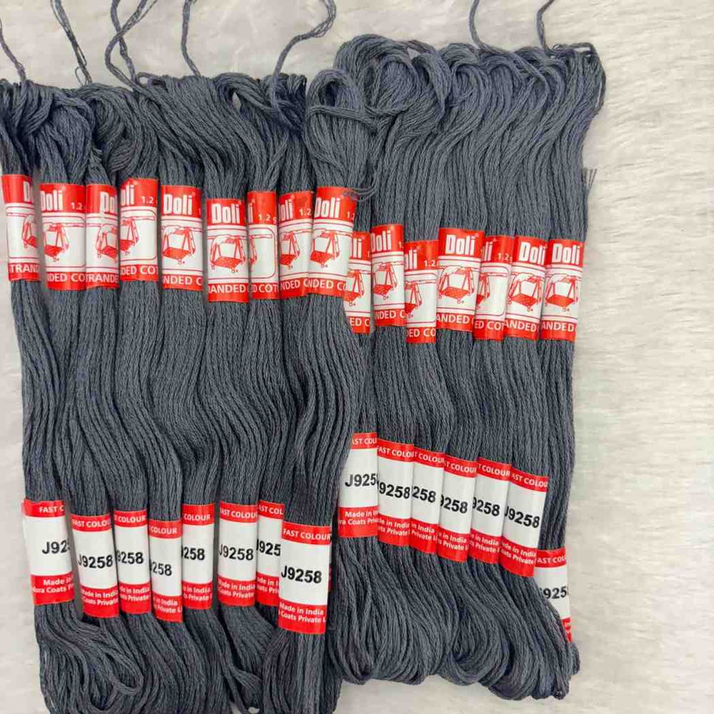Embroidery thread - J9258 - 1 piece