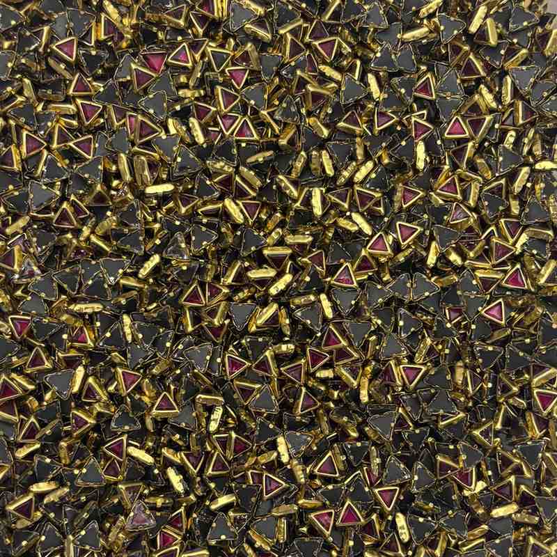 Magenta pink Triangle Glossy