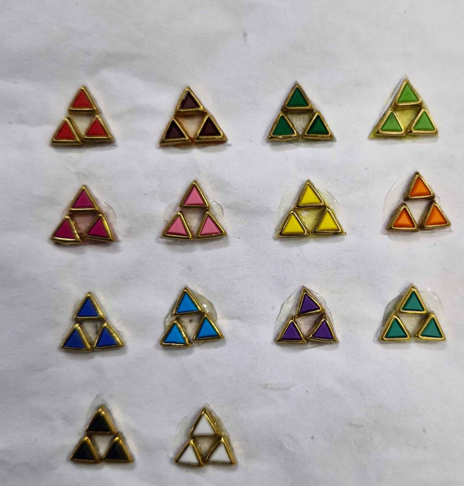 Triangle Mat - [ 10 GM Each - 13 Colours ]